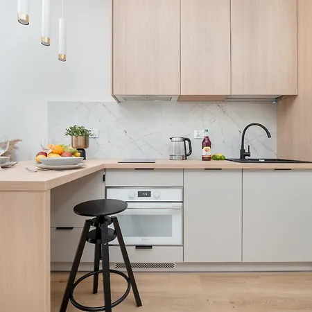 Boho Burgund Apart Z Balkonem I Parkingiem Niedaleko Centrum Lodzi By Renters Apartment Lodz